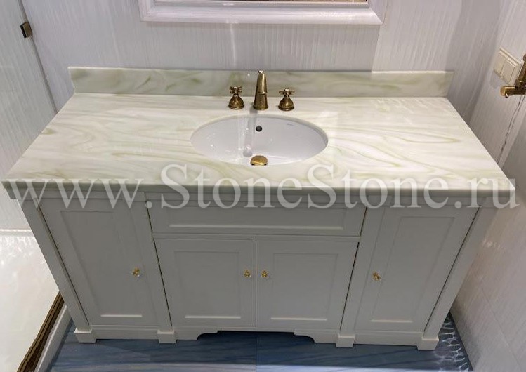 ���������� �� �������������� ����� � ������ Corian Gray Onyx